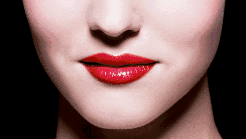 夏日元气少女色，给你的唇妆添把“火”