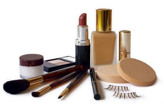 悦梦姿教你如何画出自然又好看的妆容？七步瞬间让你变女神