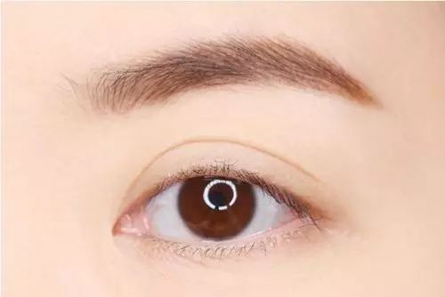 早上想赖床？美妆大师教你如何简单五步多睡十分钟！